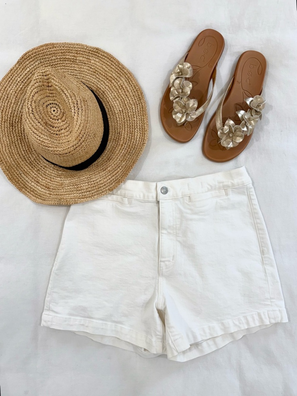 ✨ Madewell White Emmett High Rise Denim Shorts Size 29 ✨